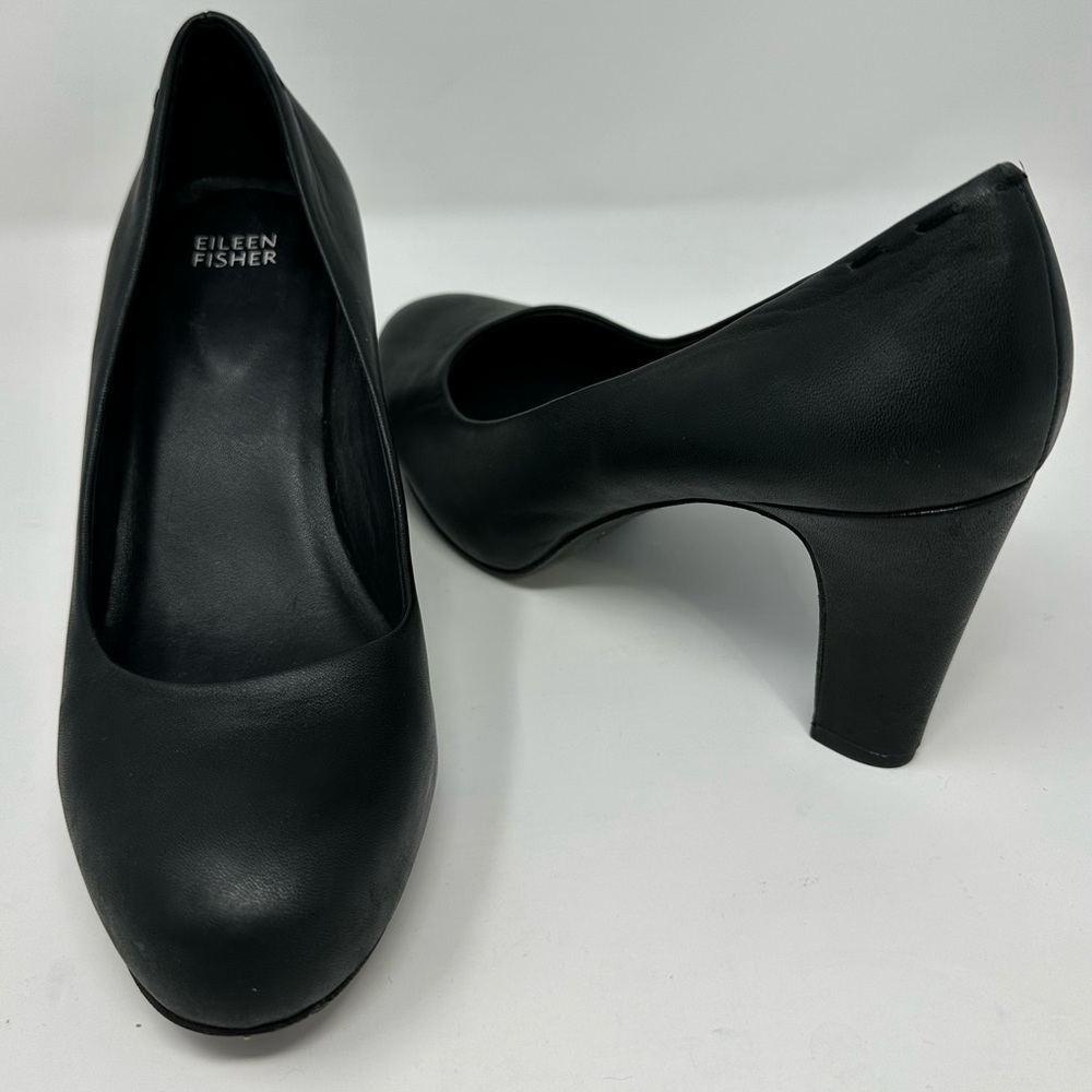 Eileen Fisher Black‎ Leather 3.5" Round Closed Toe Heels Size 9